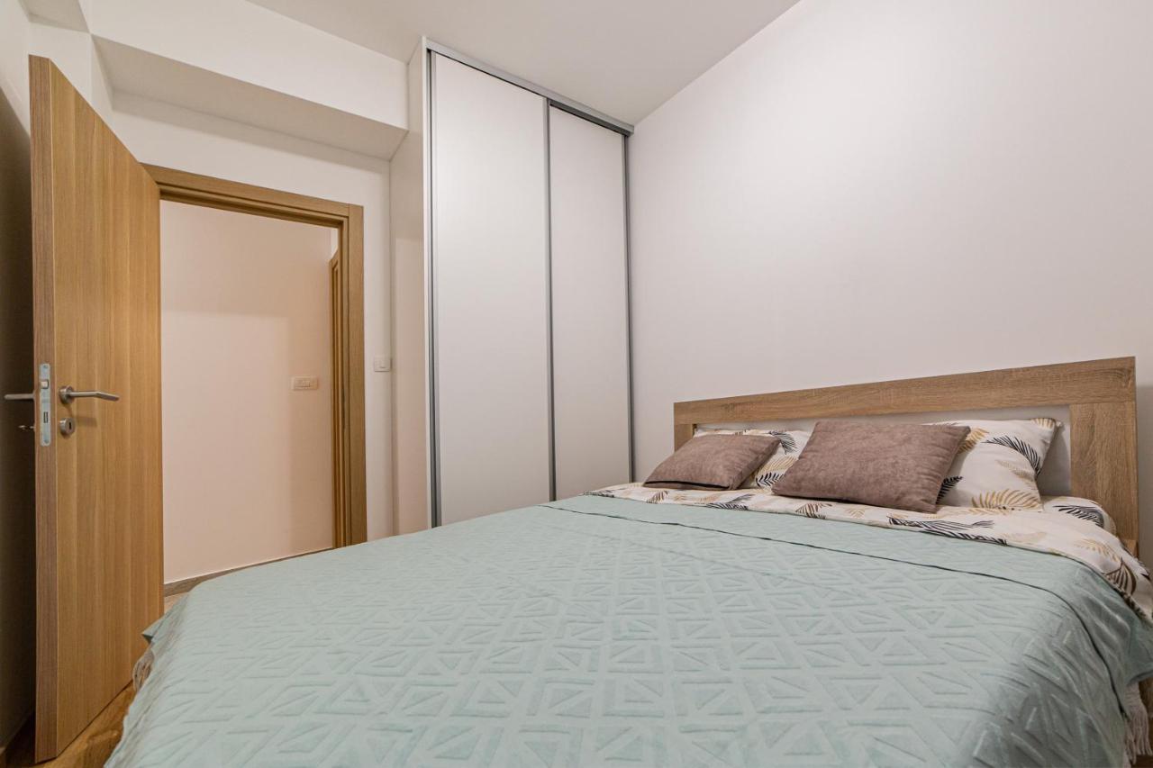 Apartman Miss T 포드고리차 외부 사진