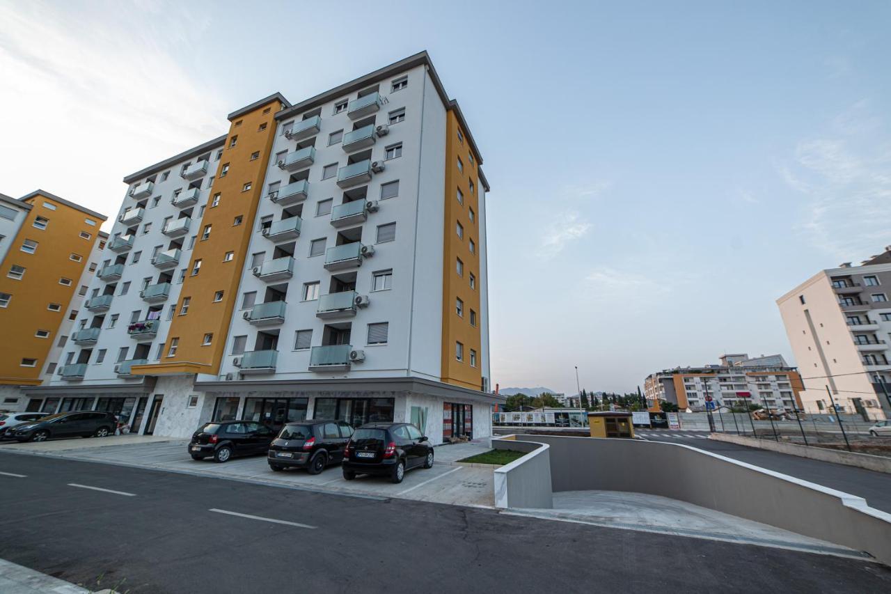 Apartman Miss T 포드고리차 외부 사진