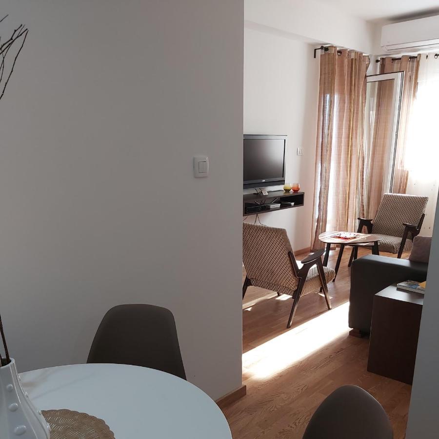 Apartman Miss T 포드고리차 외부 사진