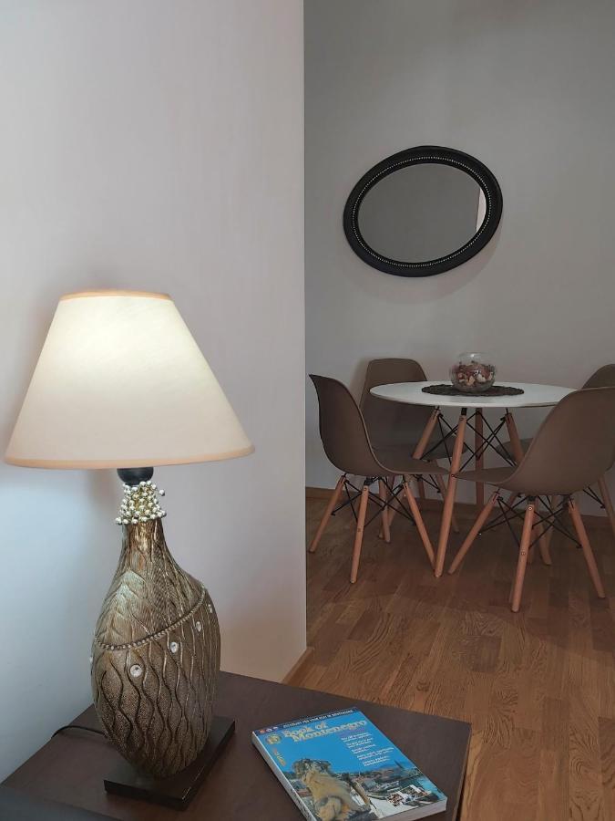 Apartman Miss T 포드고리차 외부 사진
