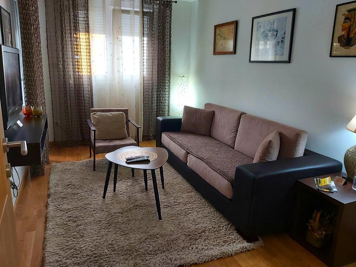 Apartman Miss T 포드고리차 외부 사진