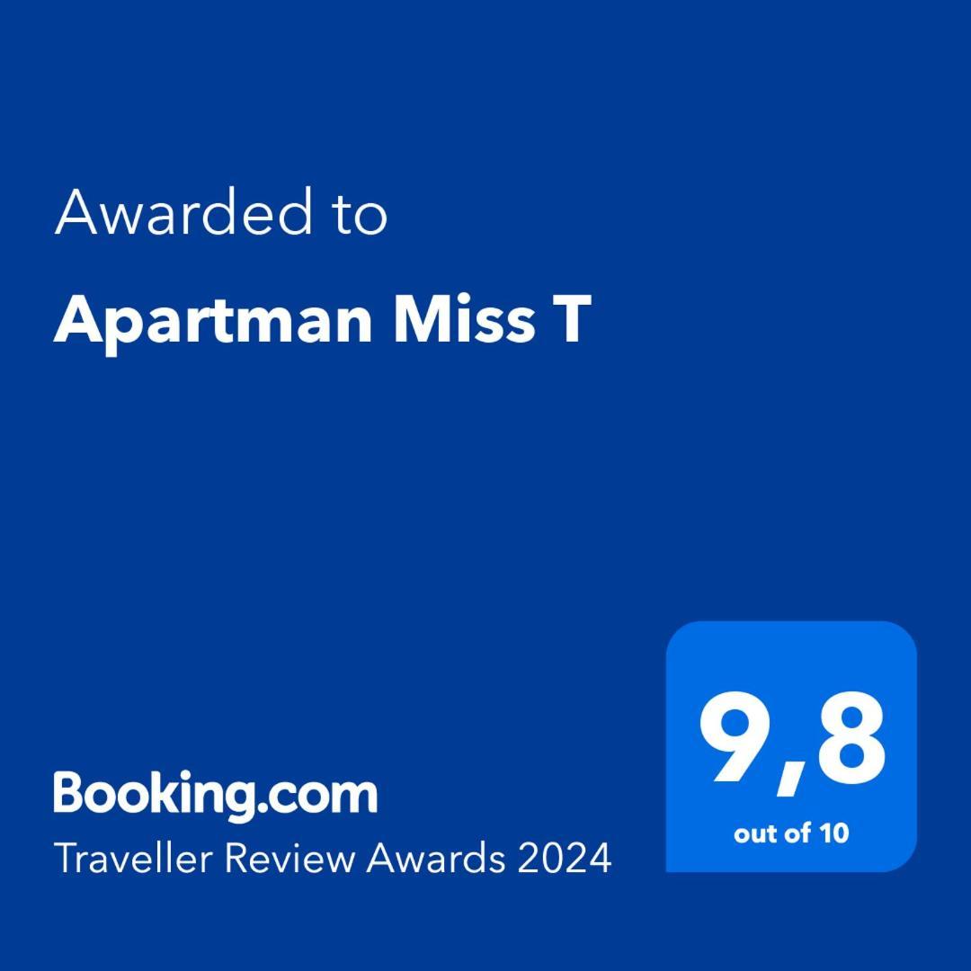 Apartman Miss T 포드고리차 외부 사진