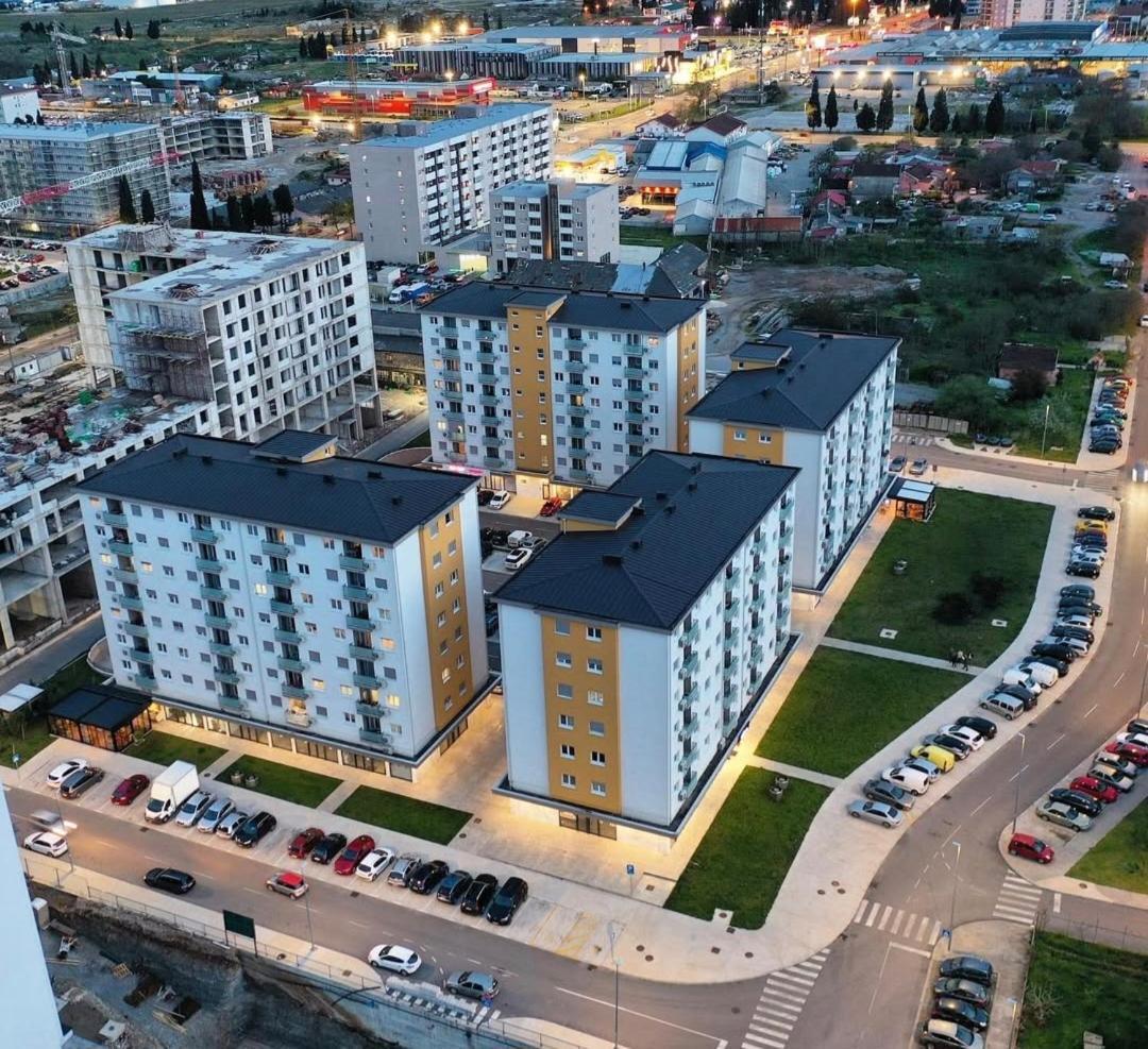Apartman Miss T 포드고리차 외부 사진