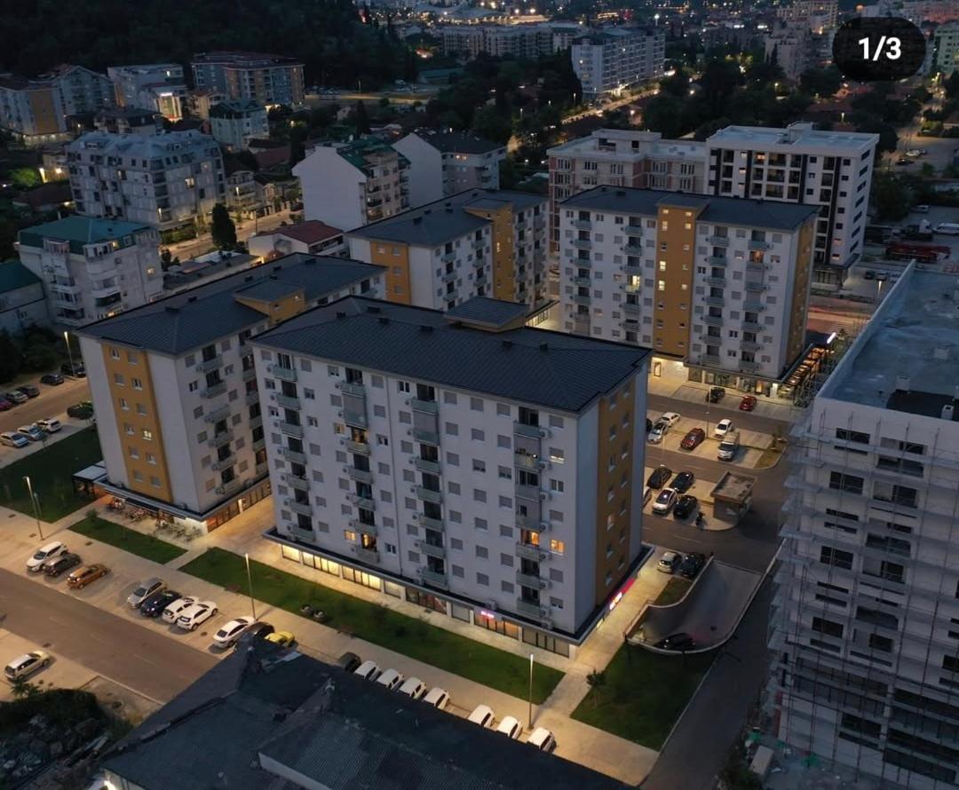 Apartman Miss T 포드고리차 외부 사진
