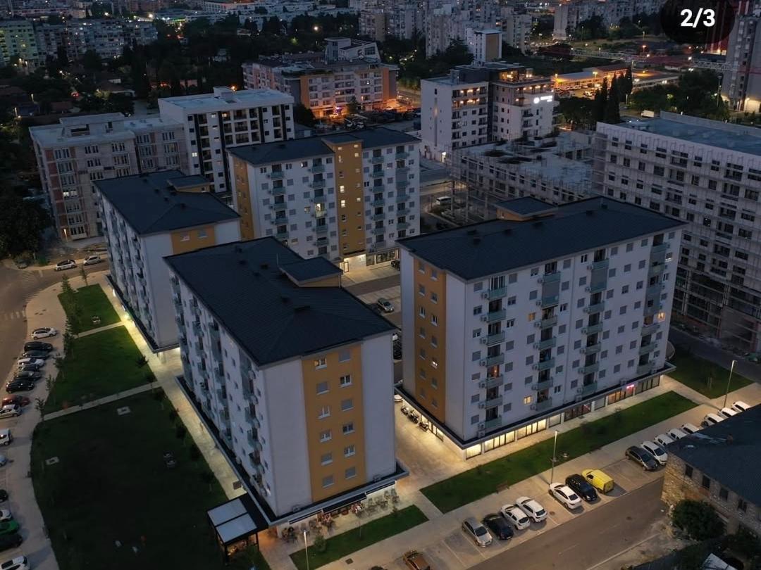 Apartman Miss T 포드고리차 외부 사진